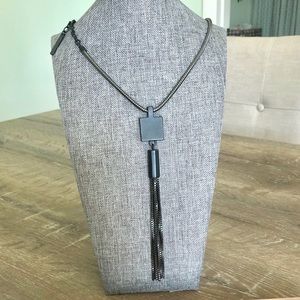 BEAUTIFUL❤️❤️❤️VINCE CAMUTO❤️❤️❤️ long necklace.